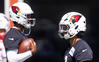 Radio Host Says Cardinals Have QB Controversy – He Might Not Be Wrong