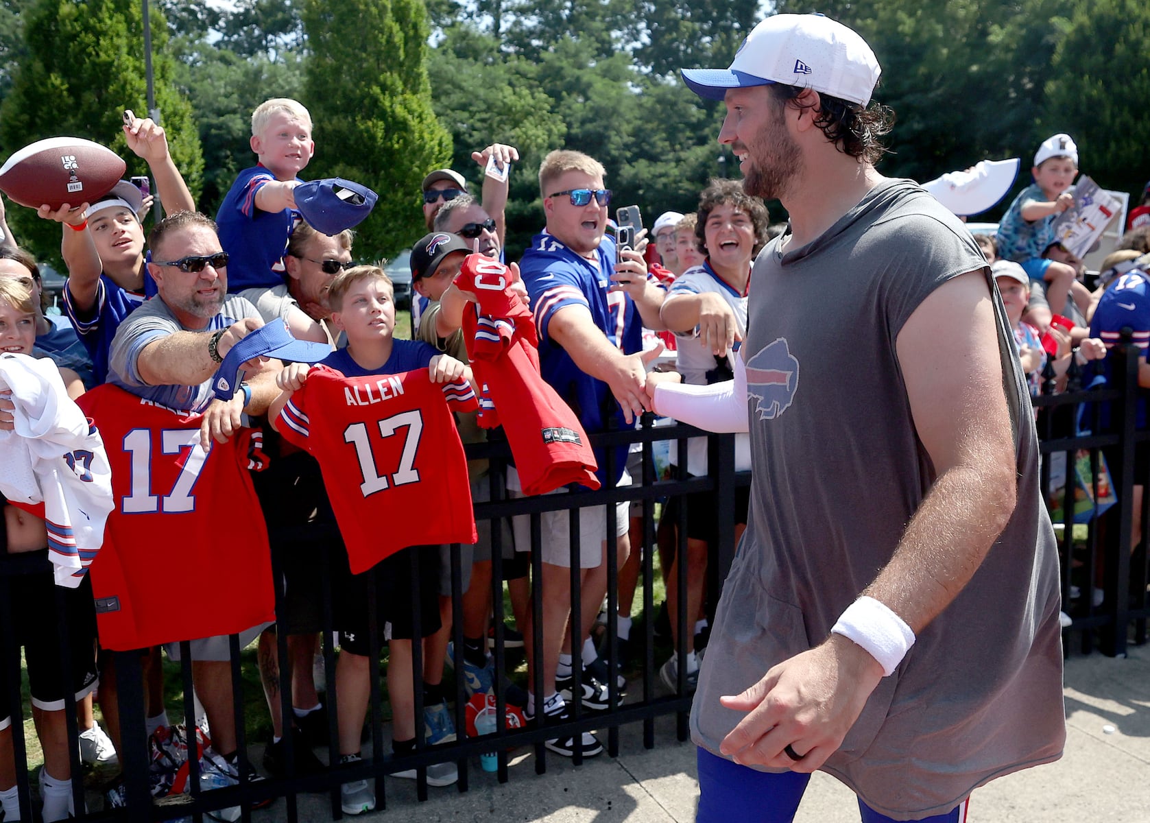 Buffalo Bills QB (17) Josh Allen waves to fans after signing autographs. The Buffalo Bills continue with training practices at St. John Fisher outside of  Rochester N.Y. Monday July 28, 2025. Dennis Nett | dnett@syracuse.com