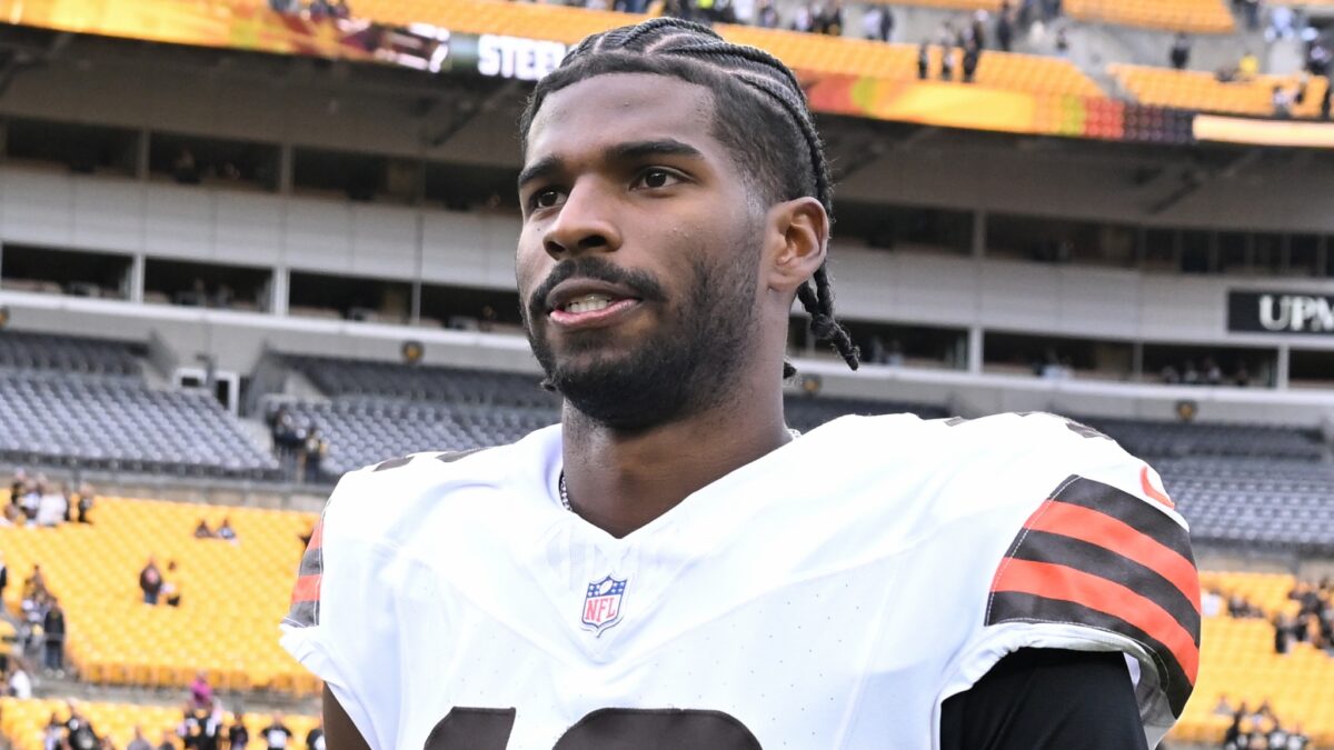 Cleveland Browns quarterback Shedeur Sanders in uniform