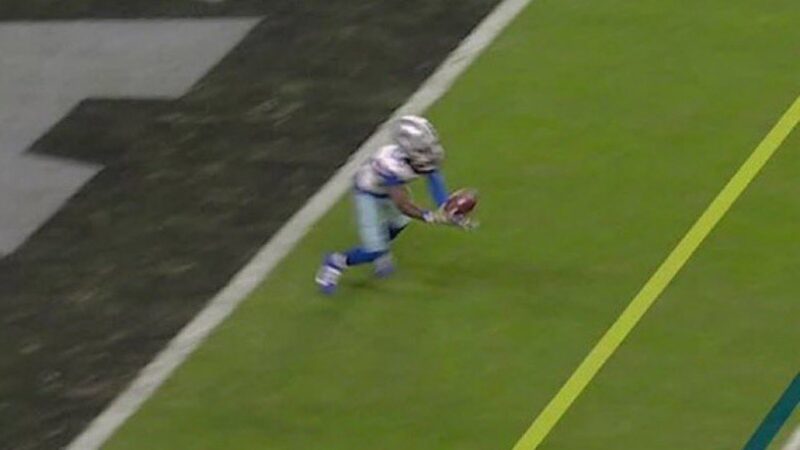 Cowboys wide receiver CeeDee Lamb drops a pass