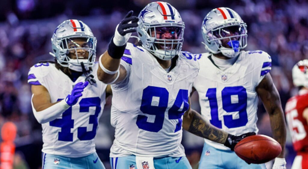 Marshawn Kneeland celebrating touchdown