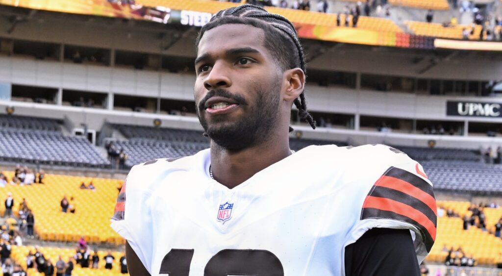 Cleveland Browns quarterback Shedeur Sanders in uniform
