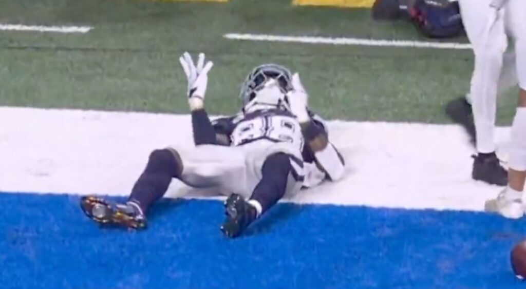 CeeDee Lamb doing fencing posture