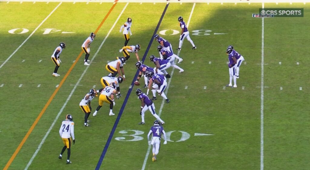 Lamar Jackson running a play.