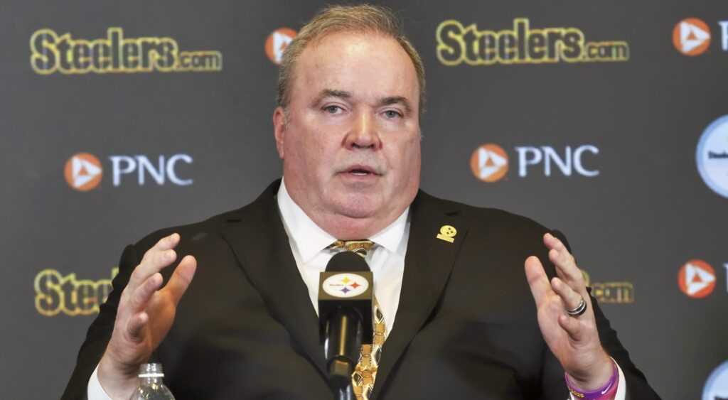 Mike McCarthy Could Reunite With Former Green Bay Packers Superstar In  Pittsburgh - The Red Zone
